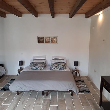 O Calme Hotel Brizambourg ภายนอก รูปภาพ