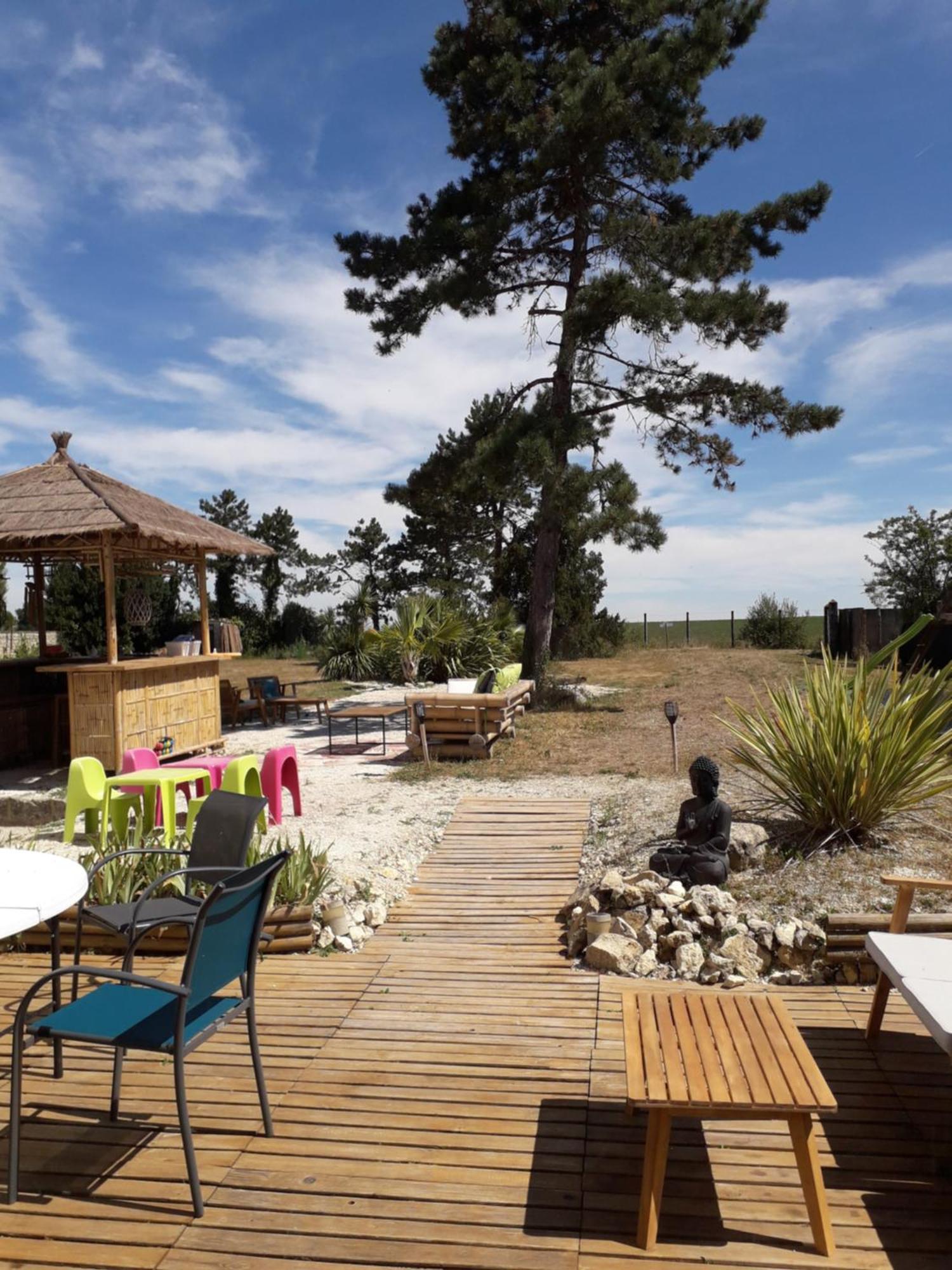 O Calme Hotel Brizambourg ภายนอก รูปภาพ